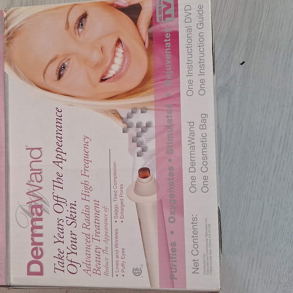 DermaWand Brand New In Box